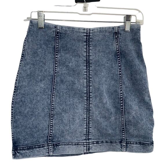 Free People Zip Jean Mini Skirt Size 6 - Picture 1 of 7